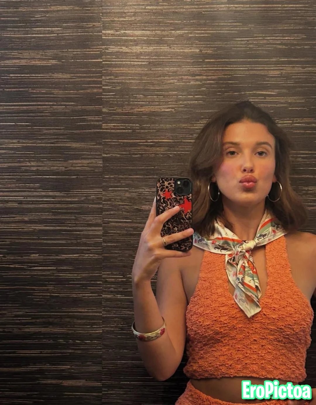 Millie Bobby Brown photo featuring Actrees - Part 9