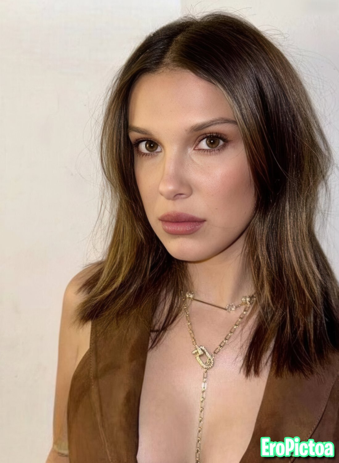 Millie Bobby Brown [2] photo featuring long hair