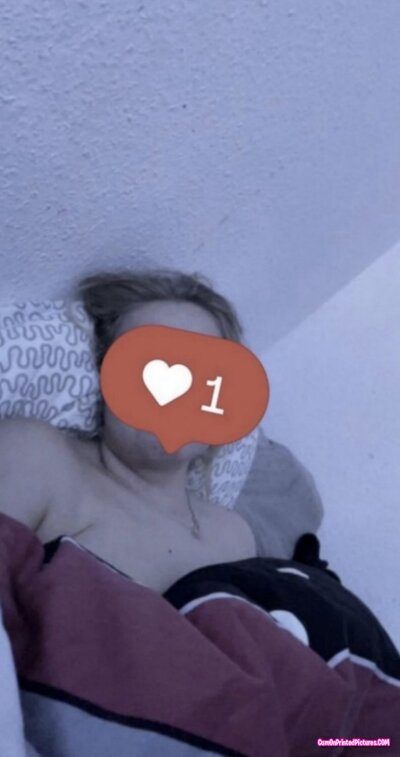 Thumbnail for Trade creep pics and vids from sis tele xreeyy21