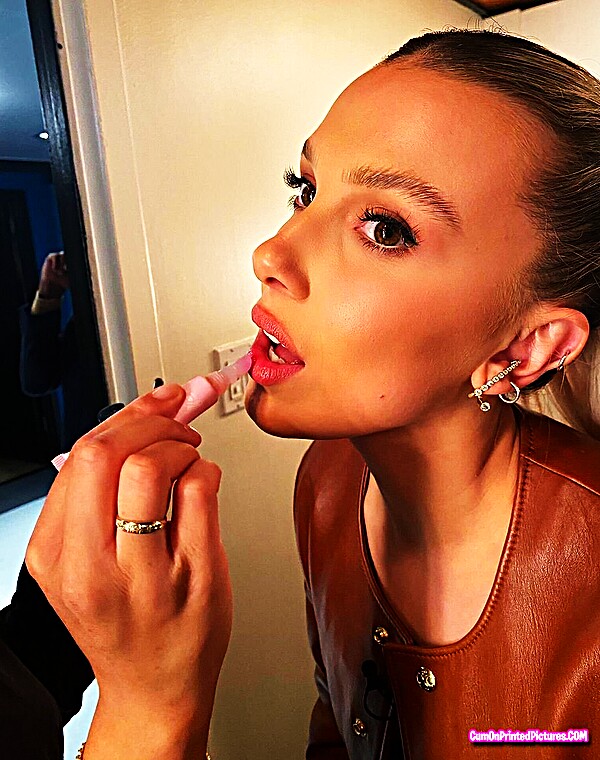 Thumbnail for millie Bobby brown cum tribute