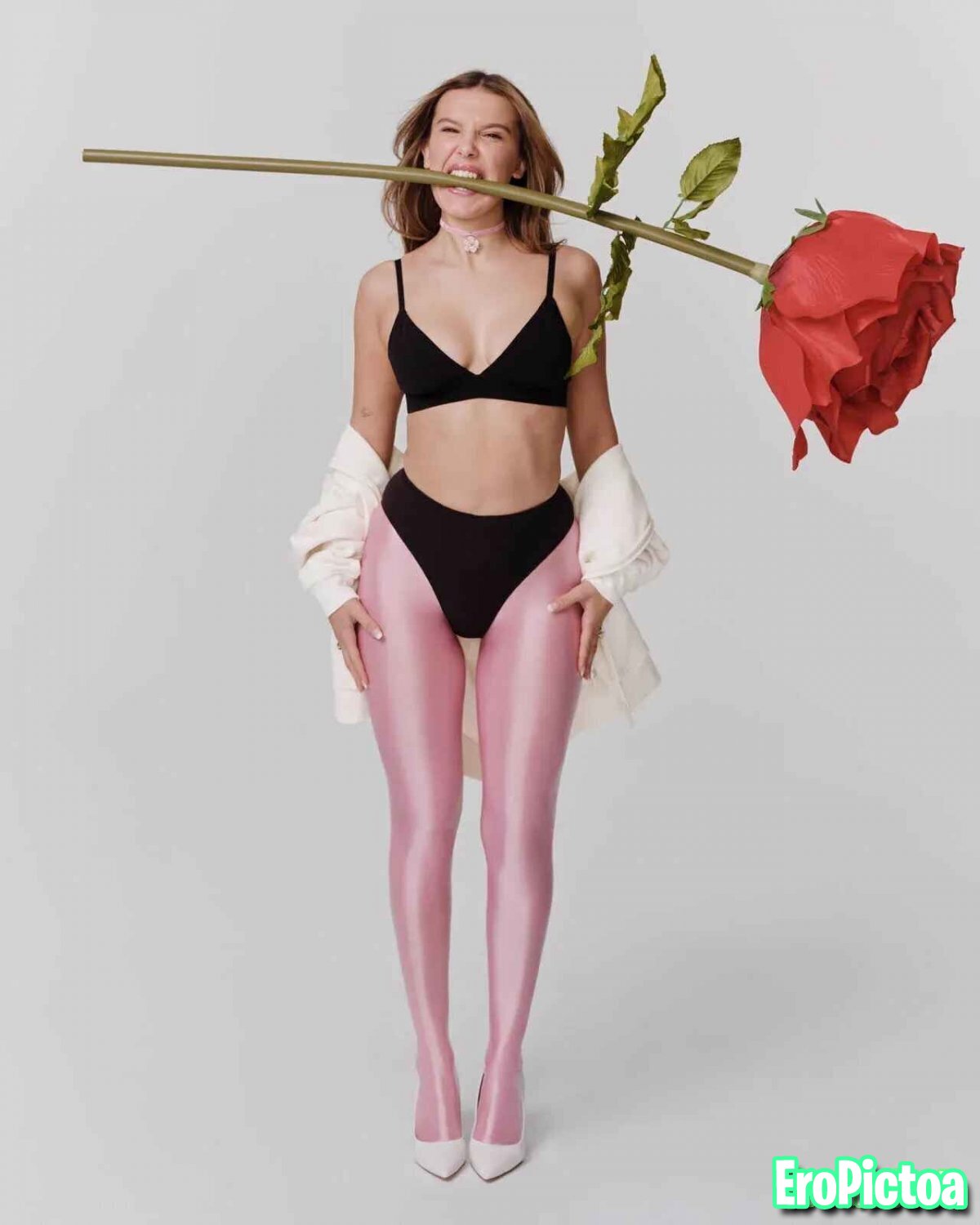 Millie Bobby Brown (compilado sexy) photo featuring sexy - Part 58