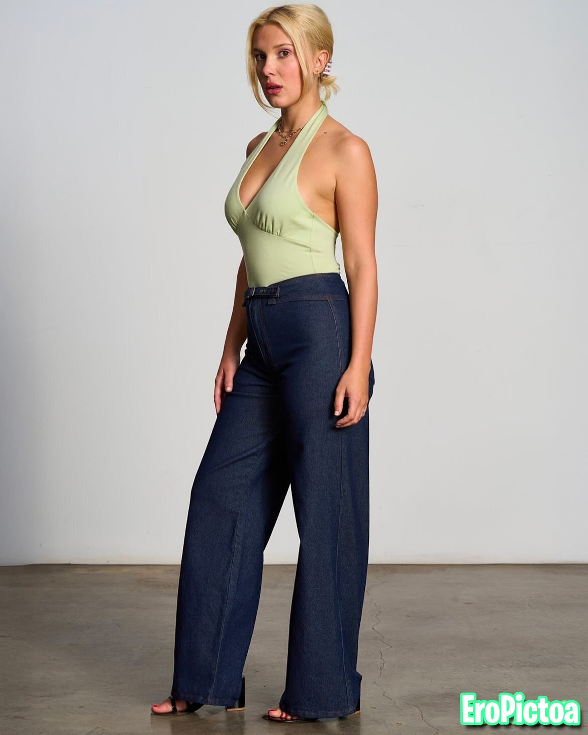 Millie Bobby Brown super hot photo featuring Tributo - Part 7