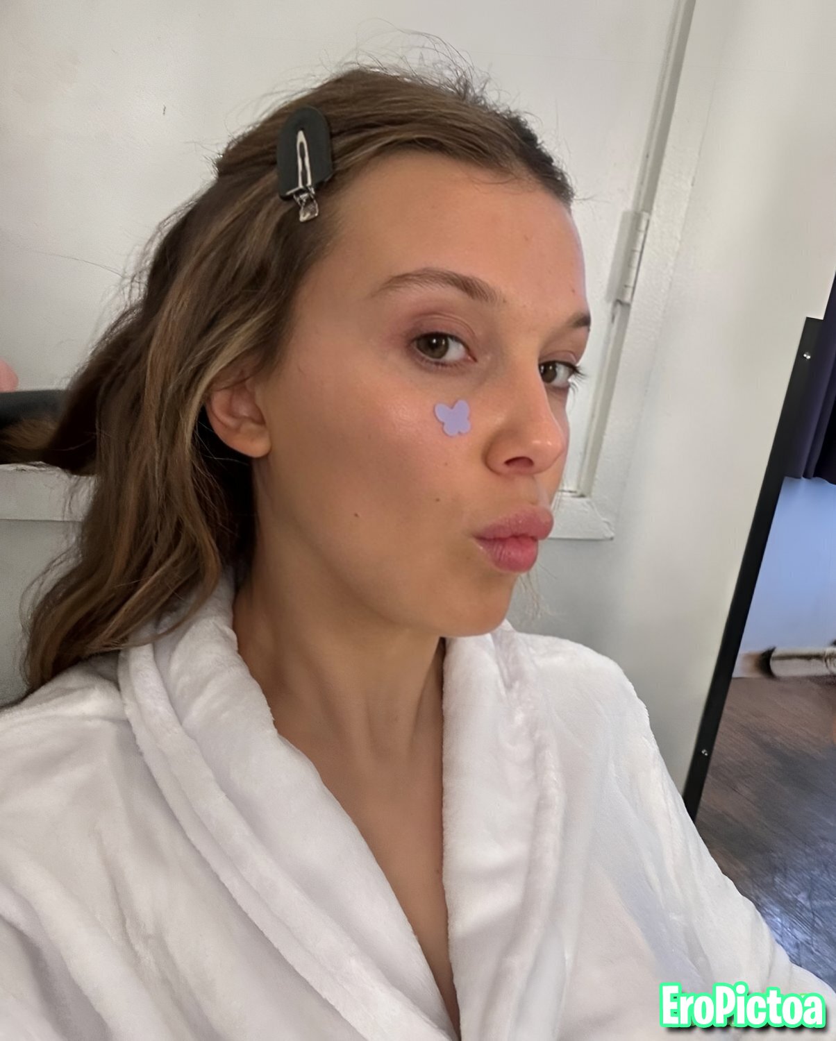 Millie Bobby Brown 💦✊ High resolution photo featuring Millie Bobby Brown - Part 2