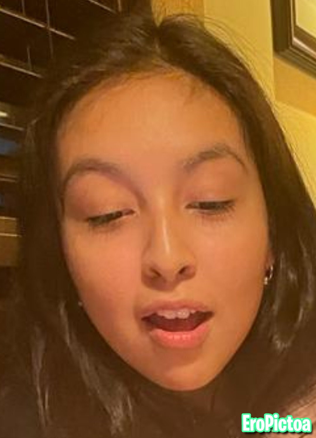 Millie Bobby Brown photo featuring Celeb - Part 18