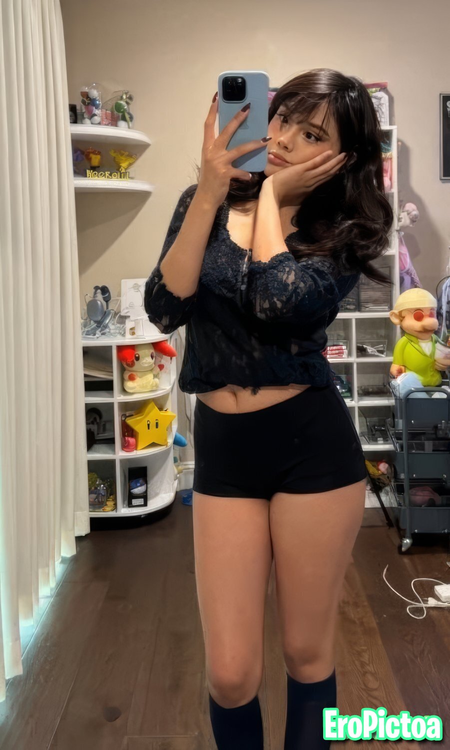Neeko [3] photo featuring long hair - Part 45