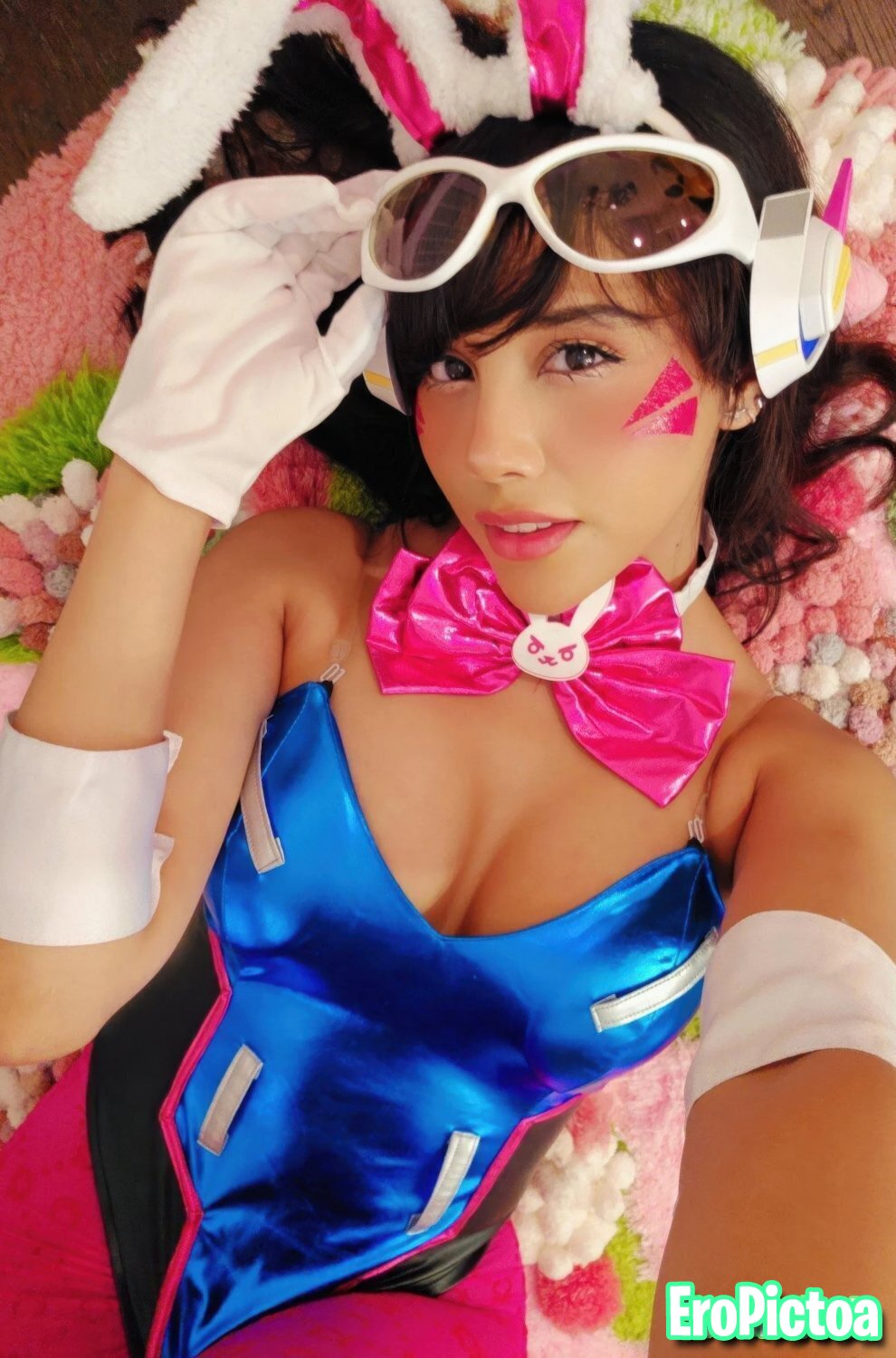 Neeko photo featuring twitch stream