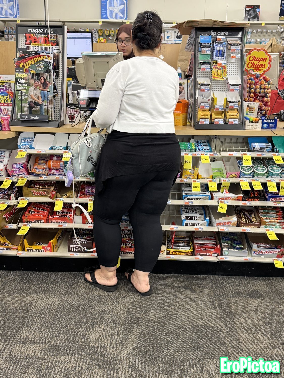 Thick Gilf photo featuring candid - Part 4