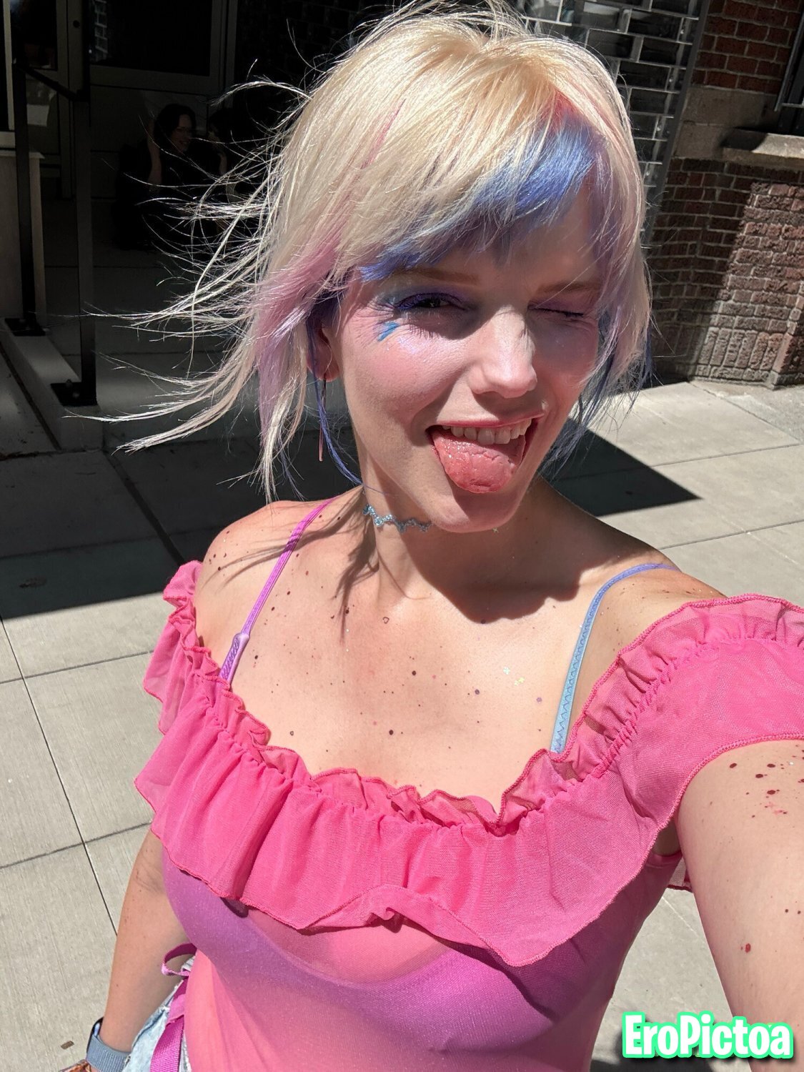 See_Through photo