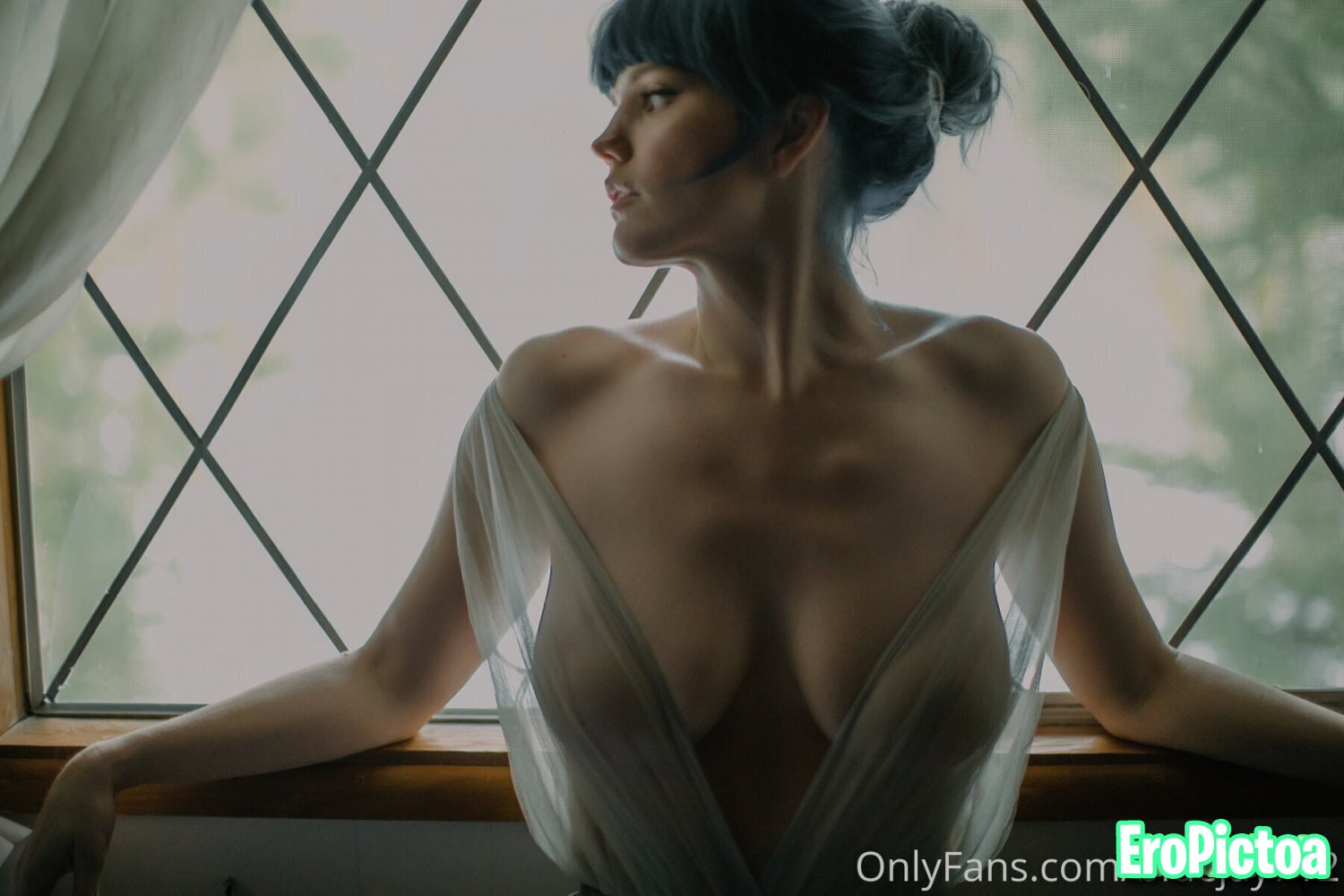 See_Through photo