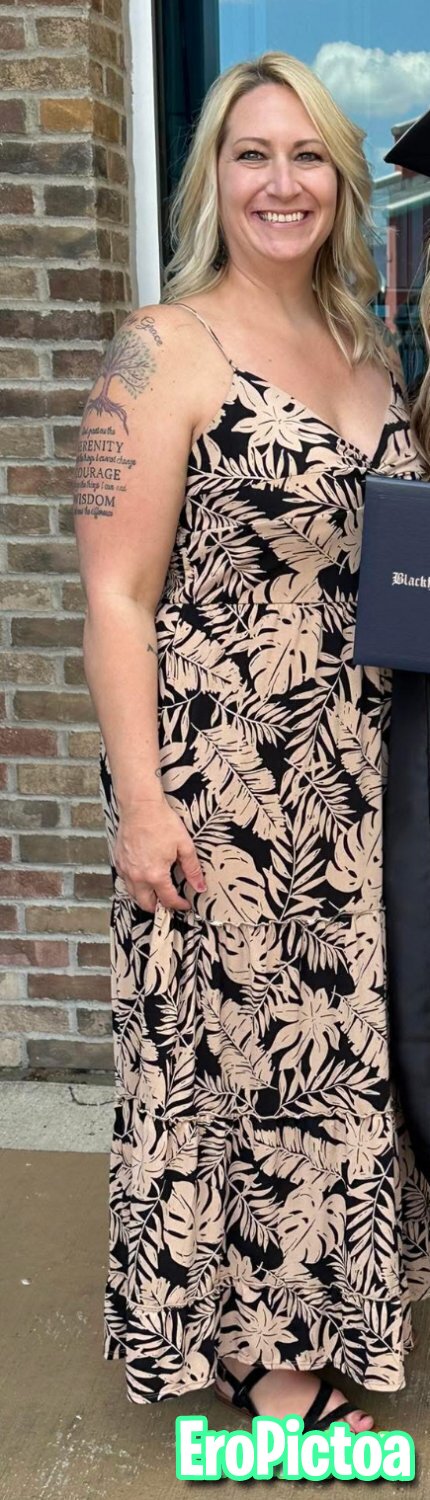 Cheating wife loves BBC photo featuring exposed