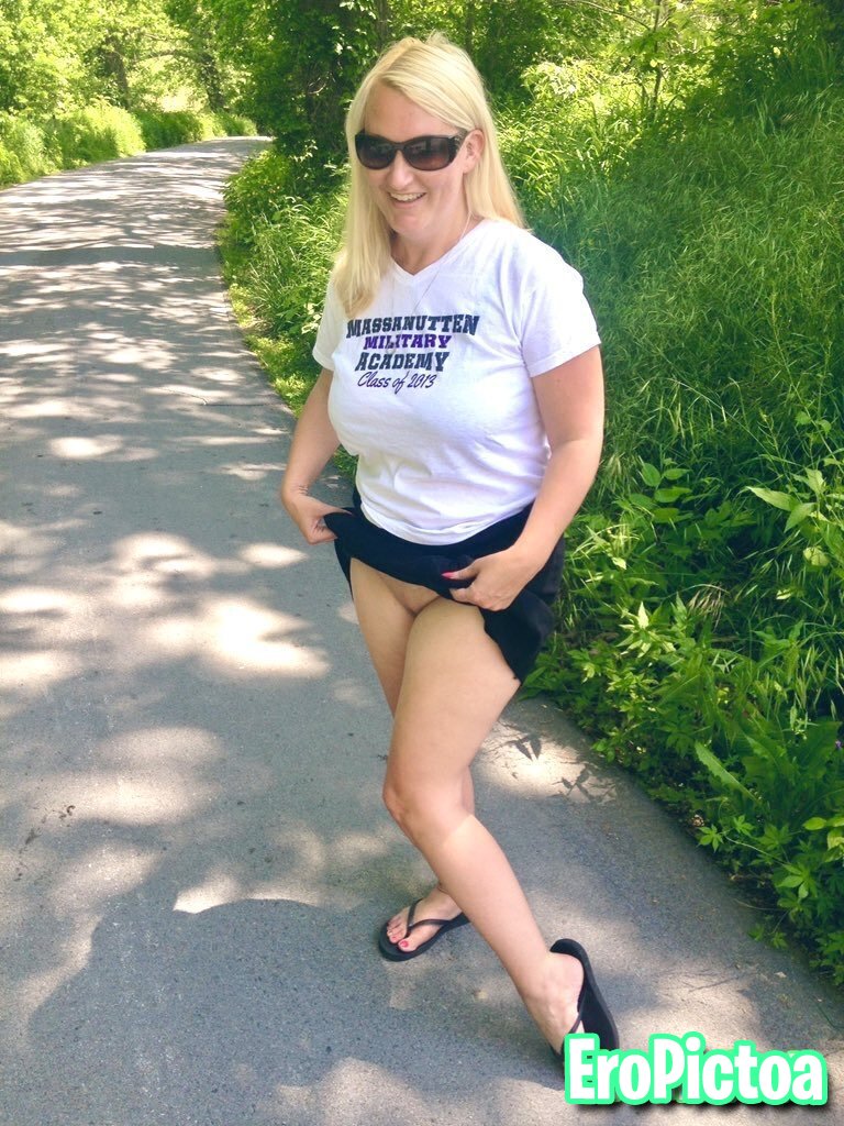 Mom Meat photo featuring crackwhore - Part 99