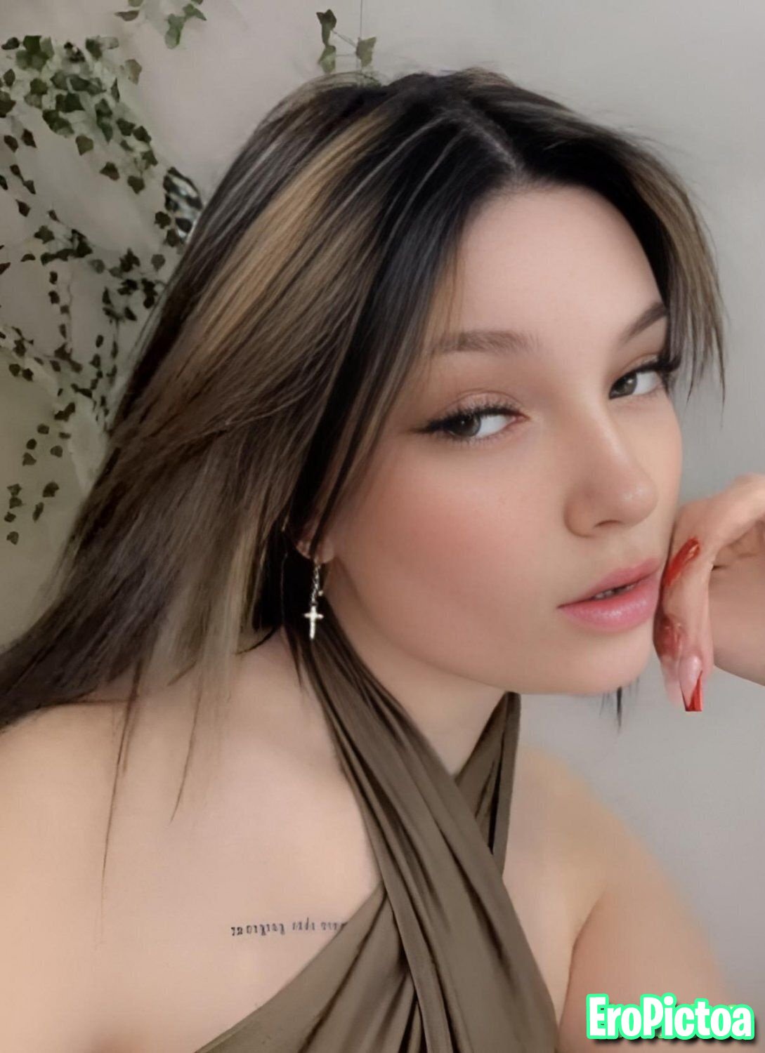 She wants tribs photo featuring Slut - Part 5