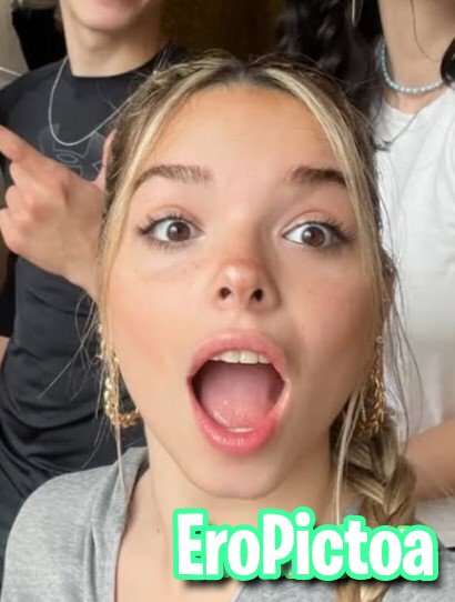 Juju Paez photo featuring culona