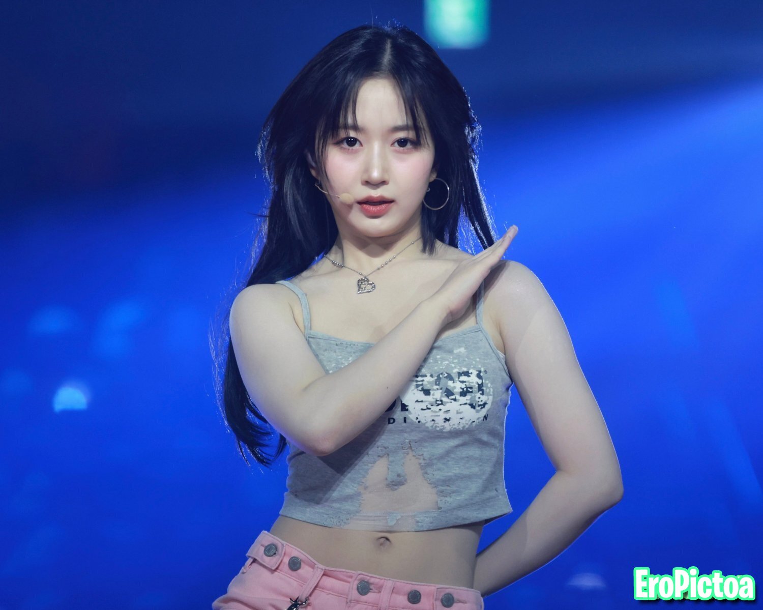 Random Idol (Kpop) Pictures 45 photo featuring Korean - Part 35