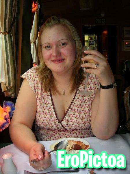 Lucy, UK bbw photo featuring tits - Part 9