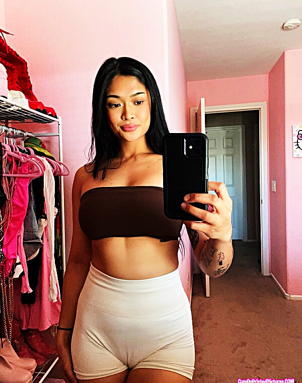 Thumbnail for Lizzi Asian amateur fuck gym instructor Leaks