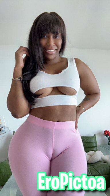 Charlotte L. photo
