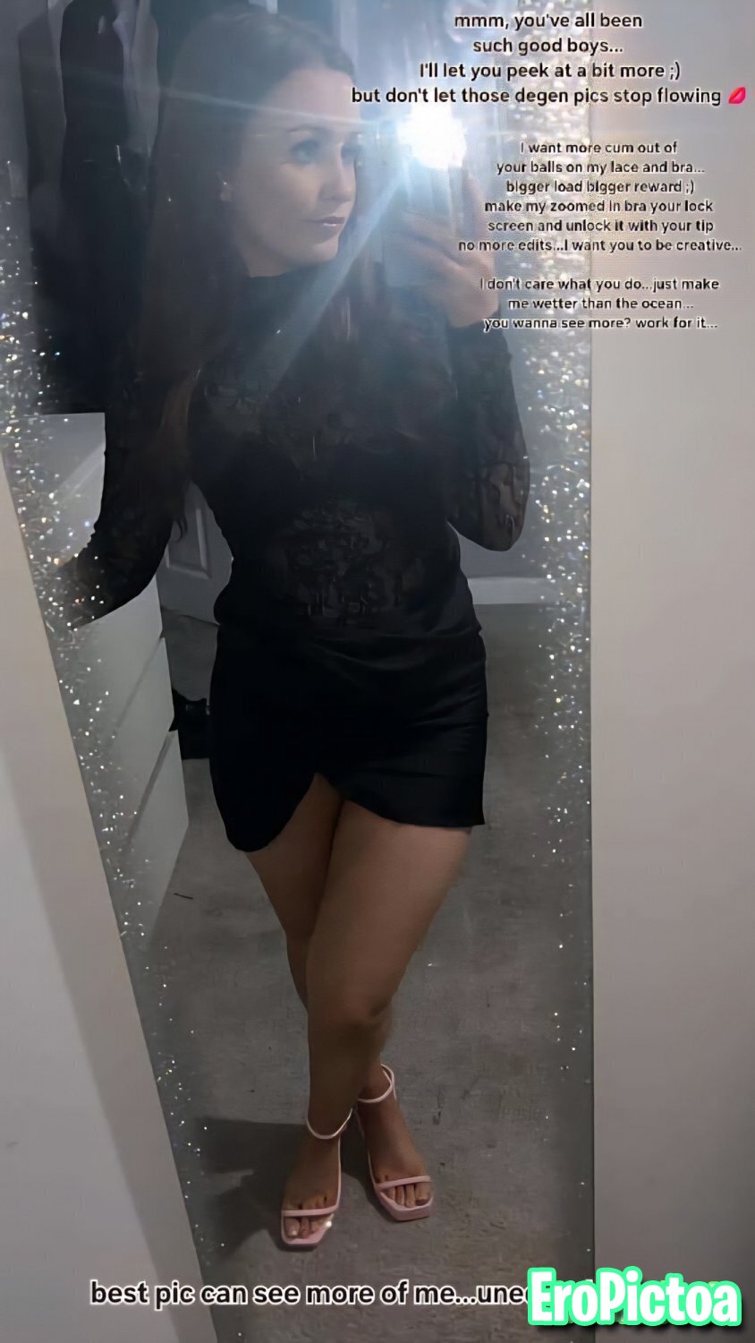 British Wallpaper slut photo featuring Tits - Part 3