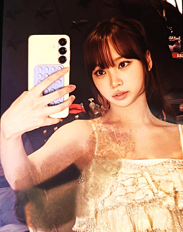 Thumbnail for Lesserafim Chaewon cumtribute #2