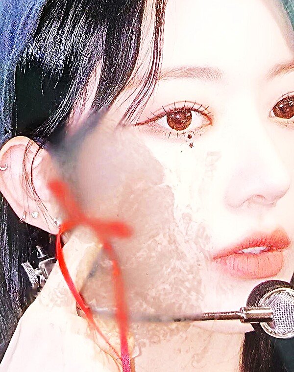 Thumbnail for Lesserafim Sakura Cumtribute #2