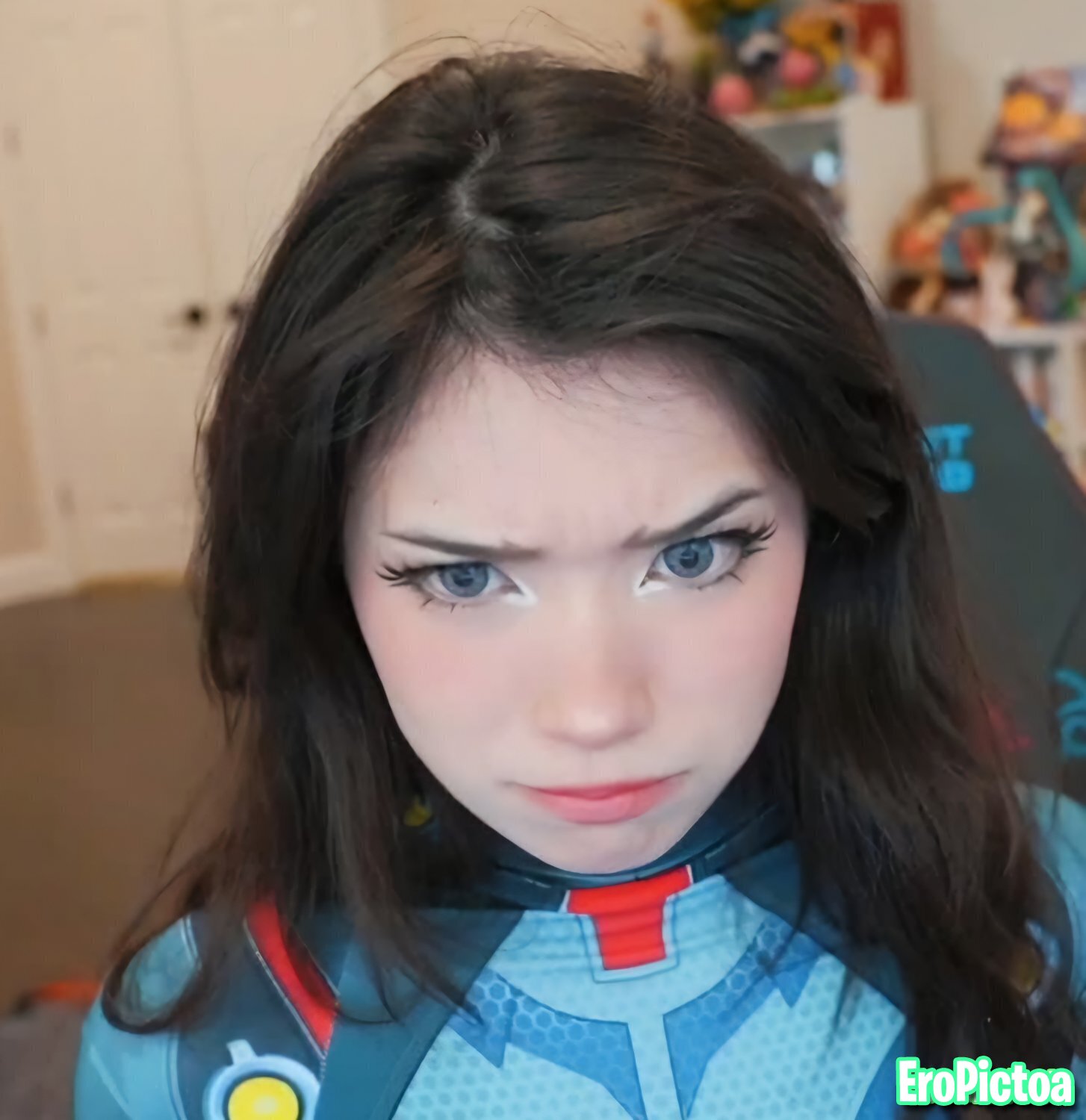 Emi ru (twitch) streamer photo - Part 8