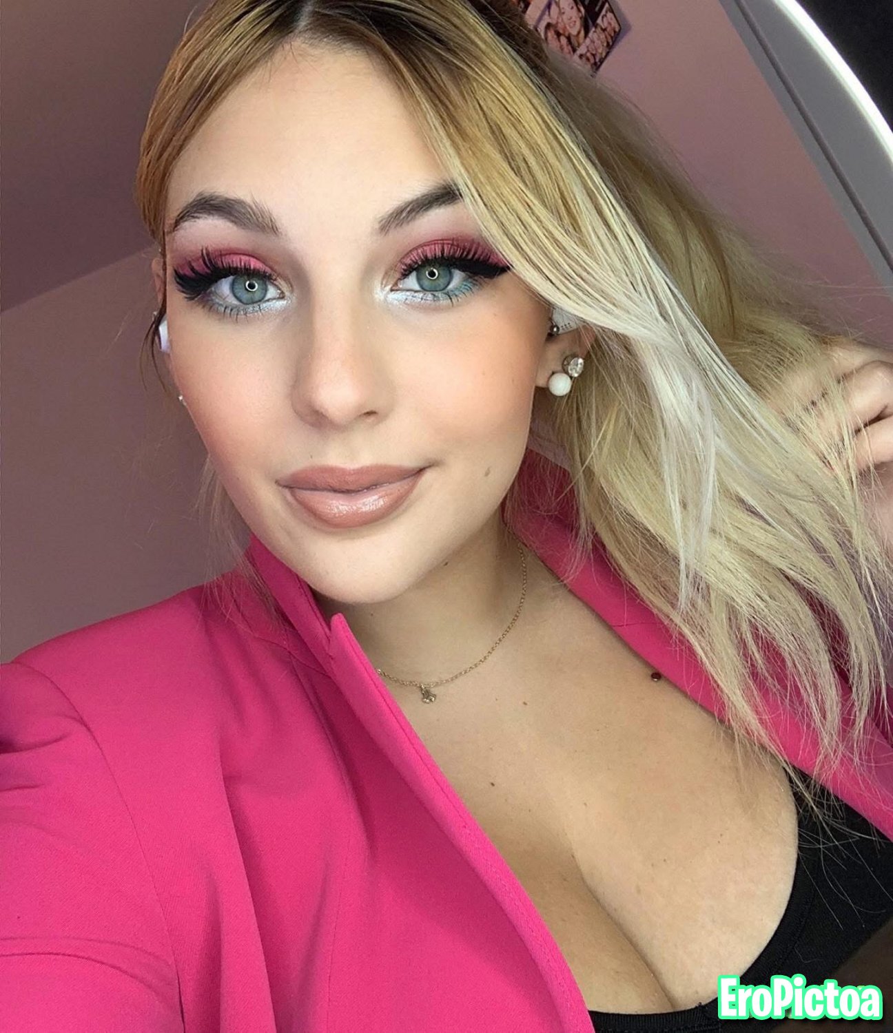 Djane from Twitch with big boobs photo featuring cum Tribute nötig - Part 6