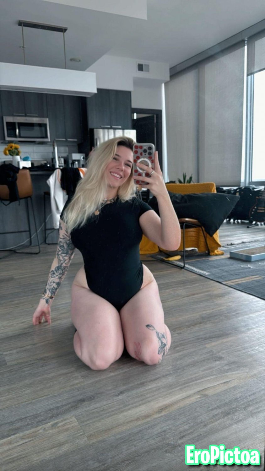 Twitch streamer fully exposed photo - Part 7