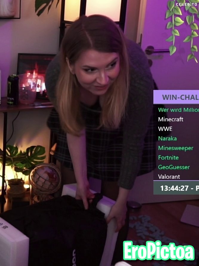 German Streamer photo featuring Deutsch