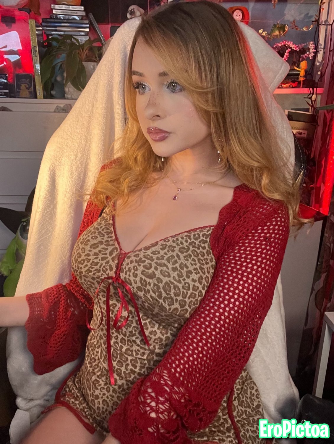 Swedish streamer photo featuring Twitch - Part 26