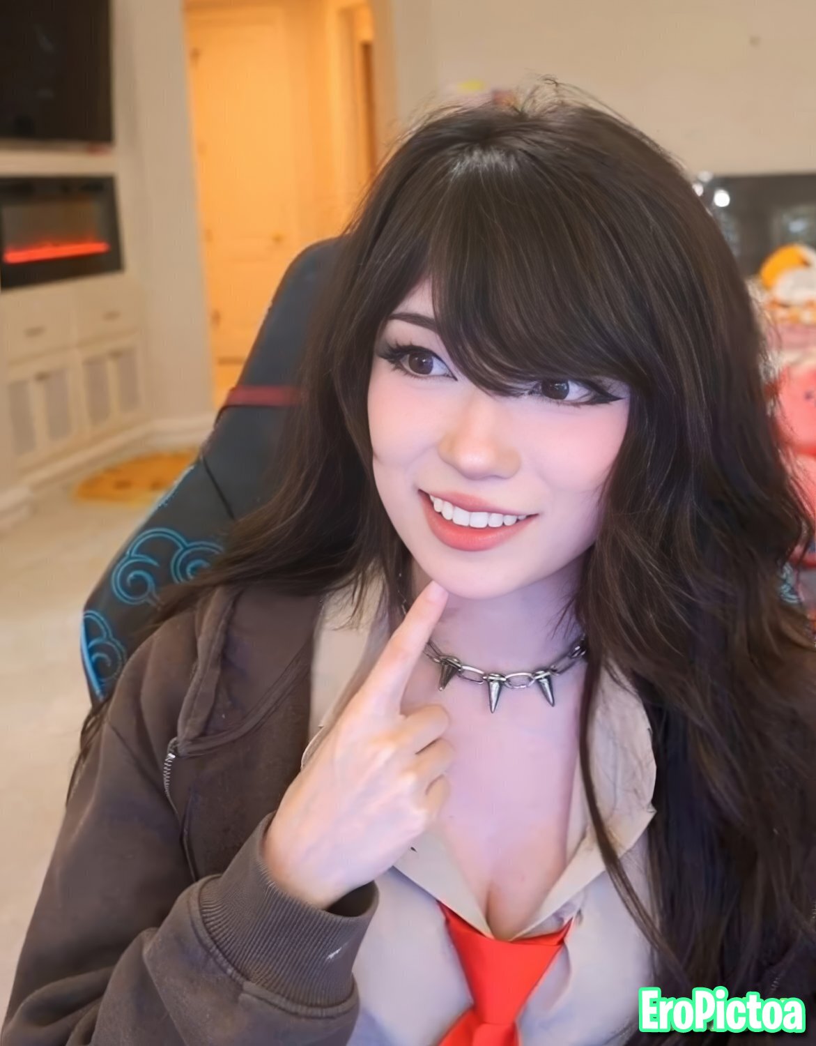 Emi [9] photo featuring brunette - Part 74