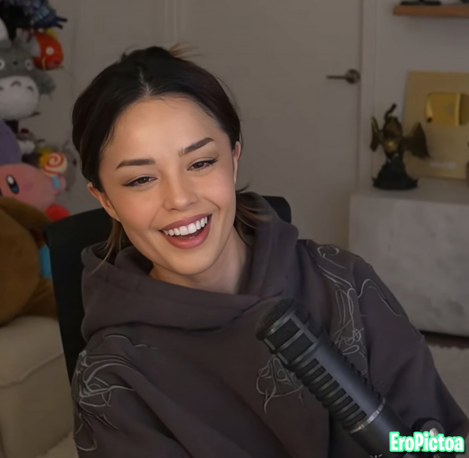 Rae [17] photo featuring mixed asian