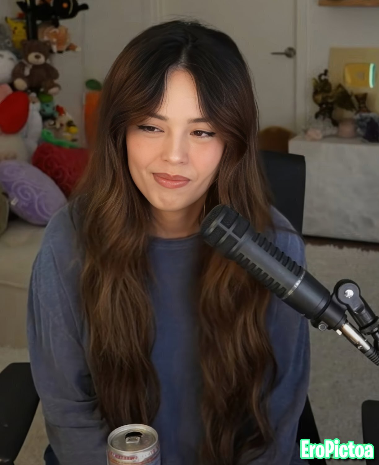 Rae [17] photo featuring filipino