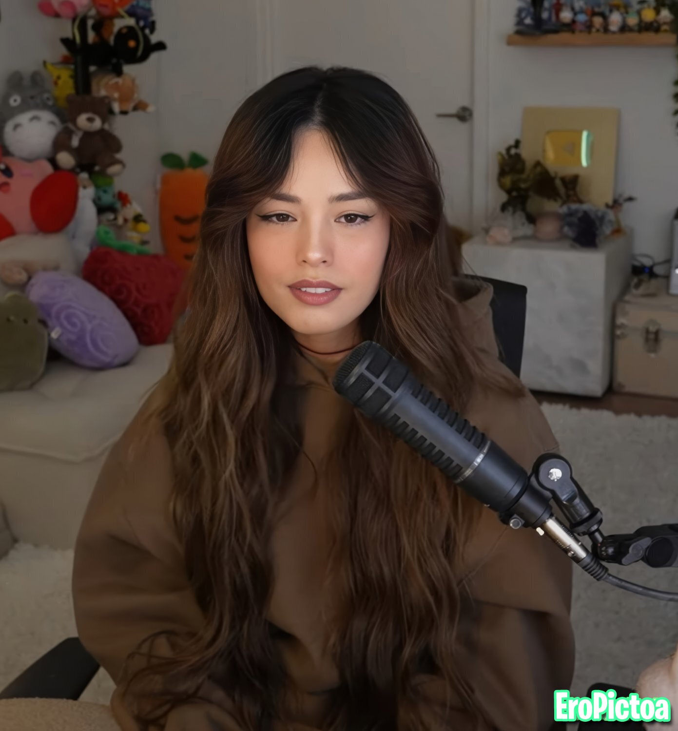 Rae [17] photo featuring asian