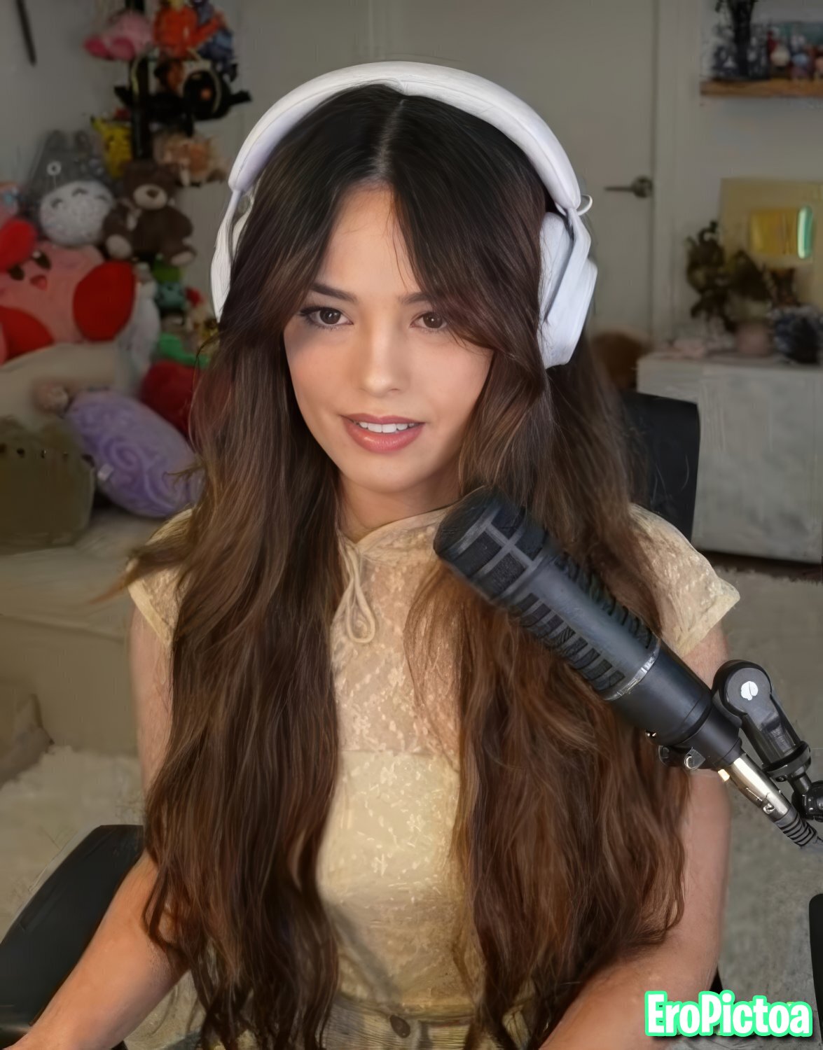 Rae [17] photo featuring mixed asian