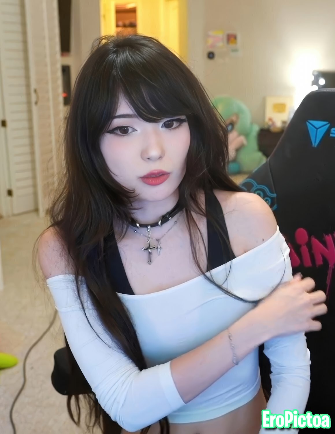 Emi [8] photo featuring asian