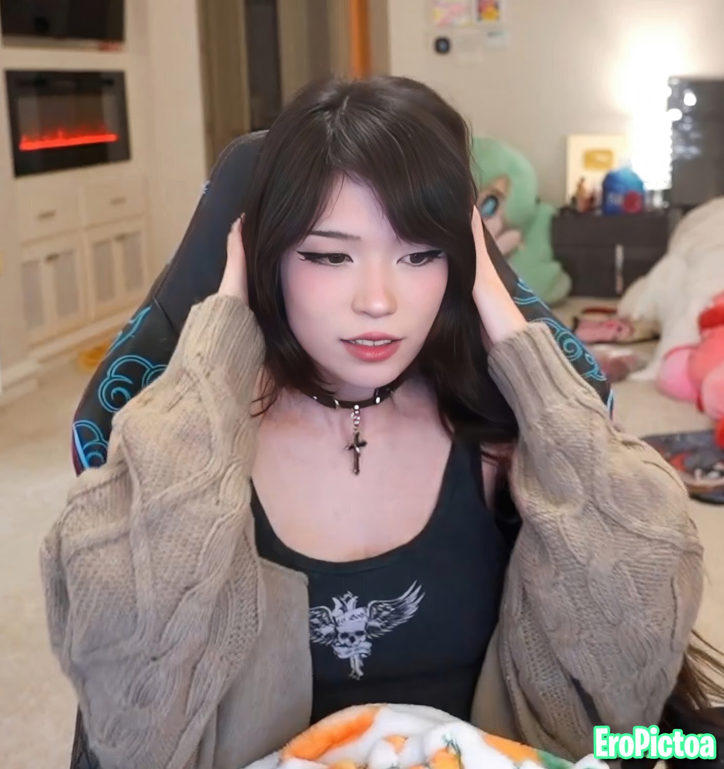Emi [8] photo featuring asian