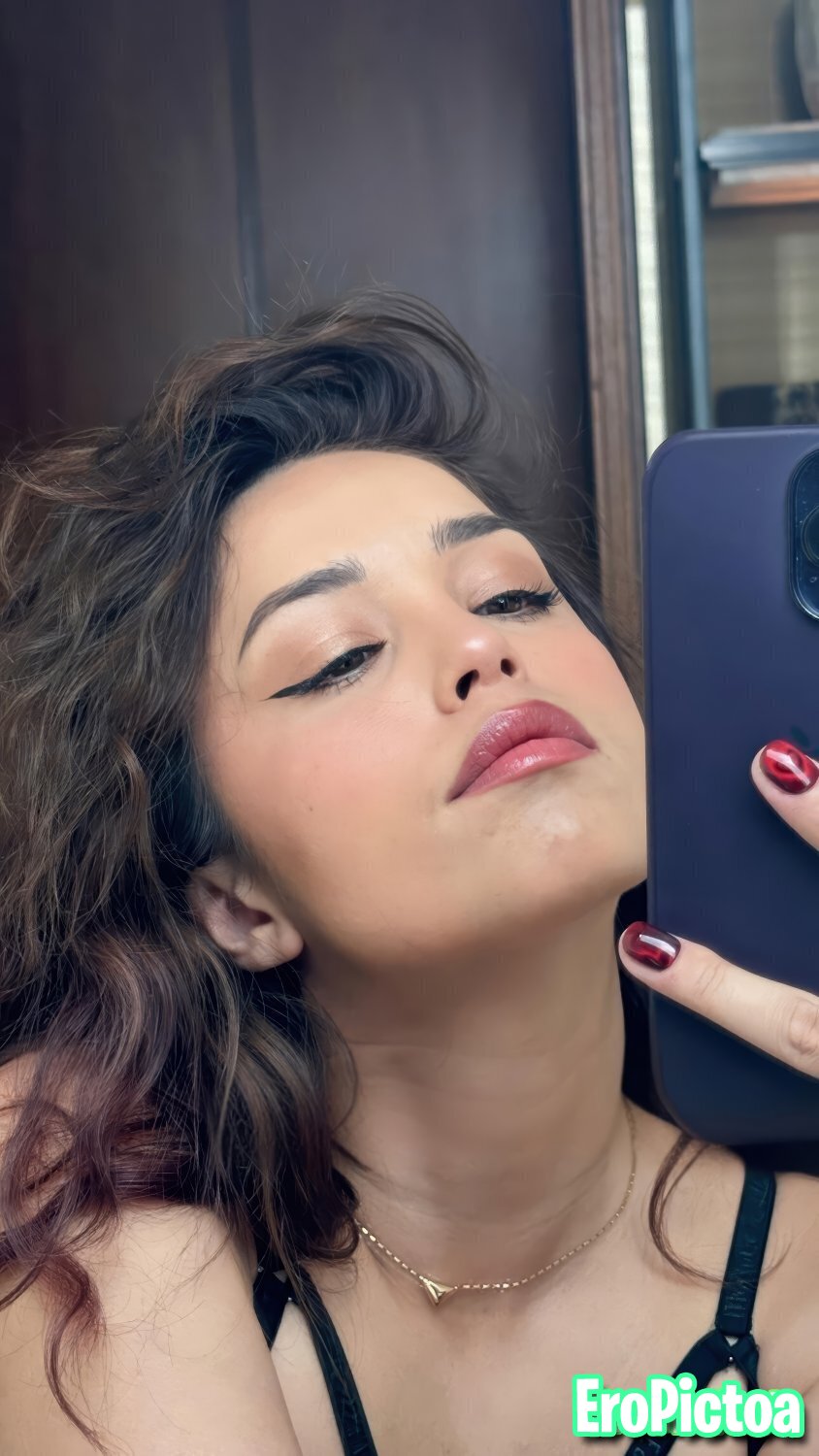 Rae [16] photo featuring youtuber - Part 32