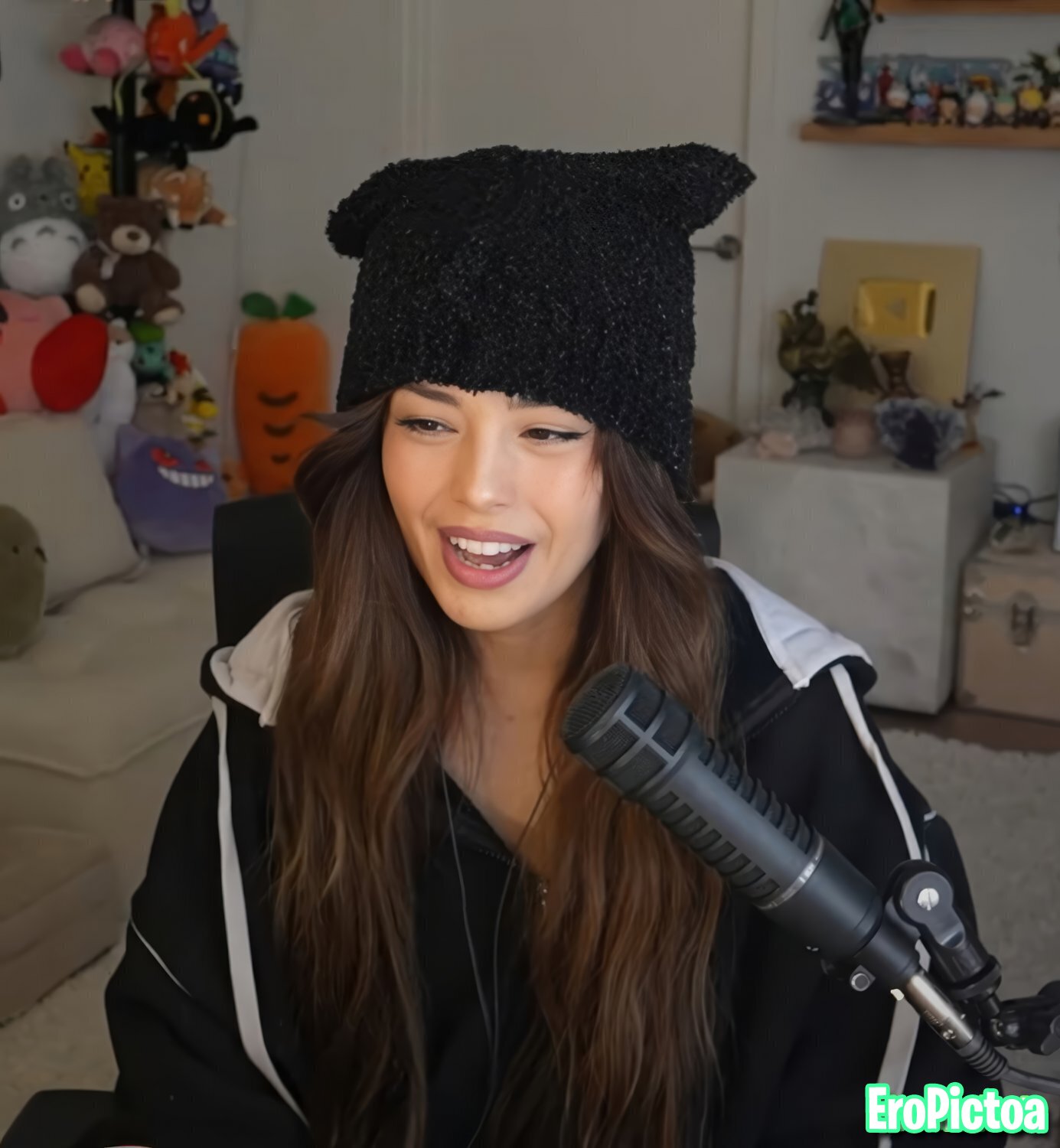 Rae [16] photo featuring streamer - Part 46