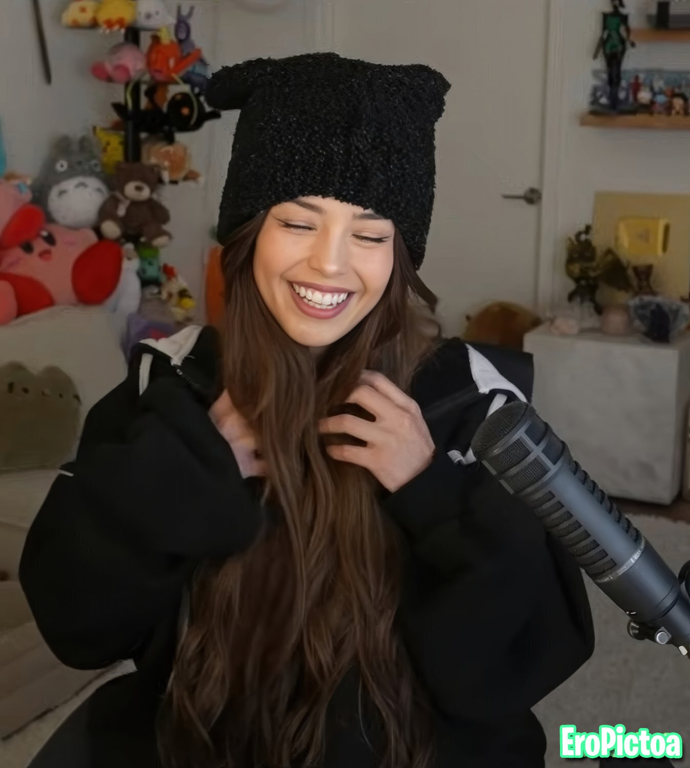 Rae [16] photo featuring twitch streamer - Part 48