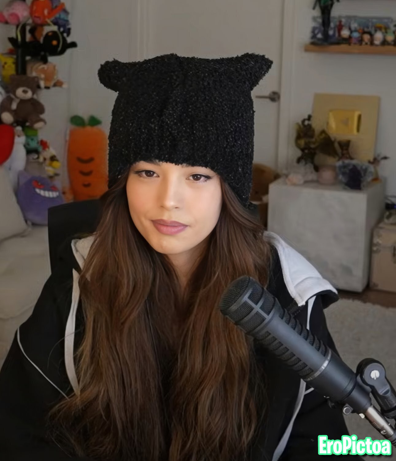 Rae [16] photo featuring twitch streamer - Part 65