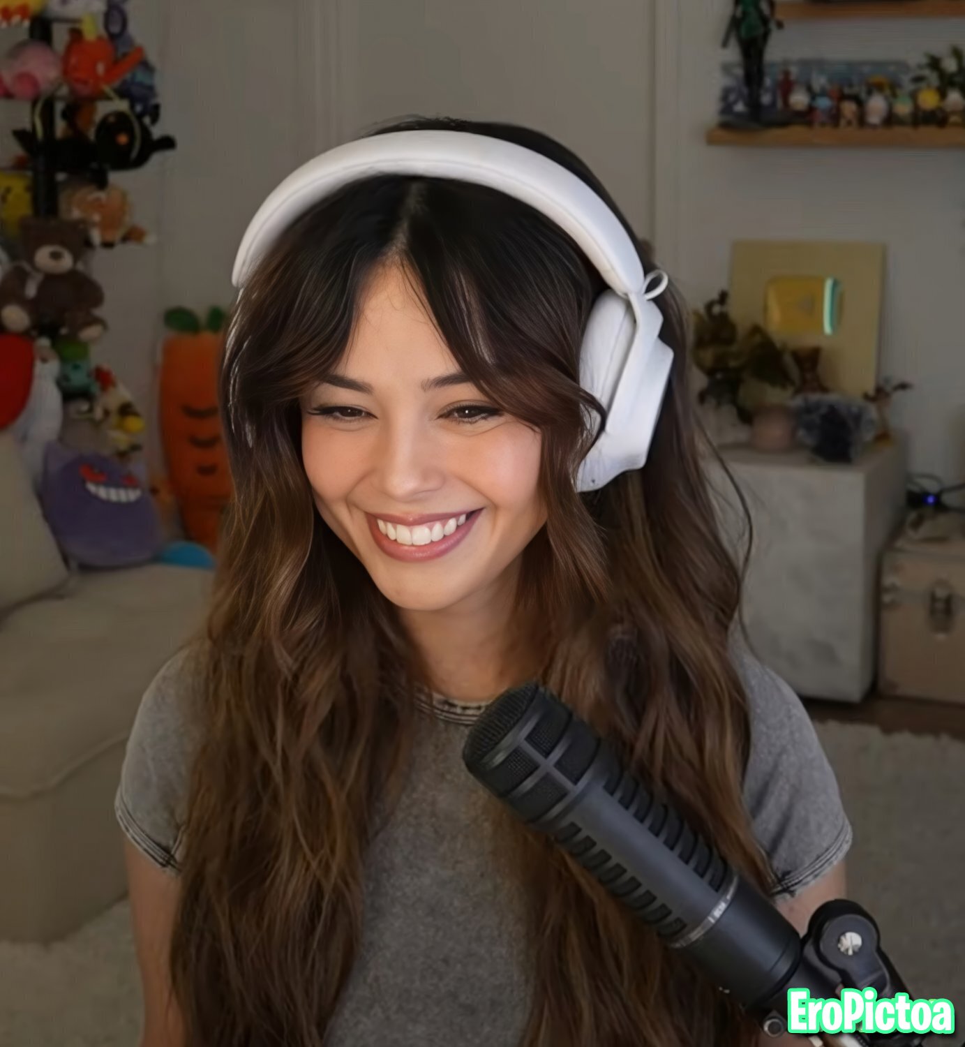 Rae [16] photo featuring bubble butt - Part 78