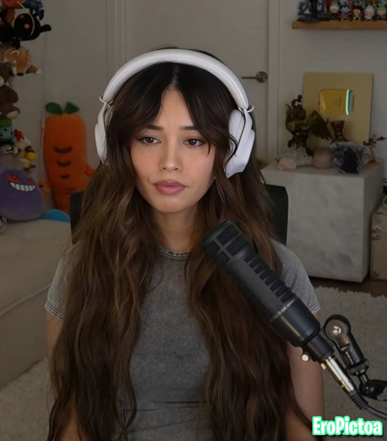 Rae [16] photo featuring influencer - Part 79