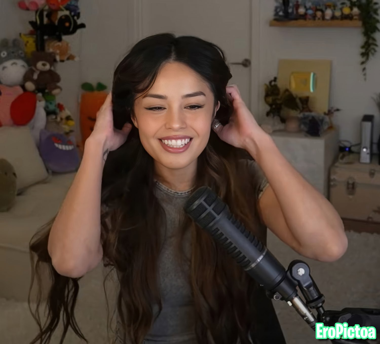 Rae [16] photo featuring influencer - Part 96