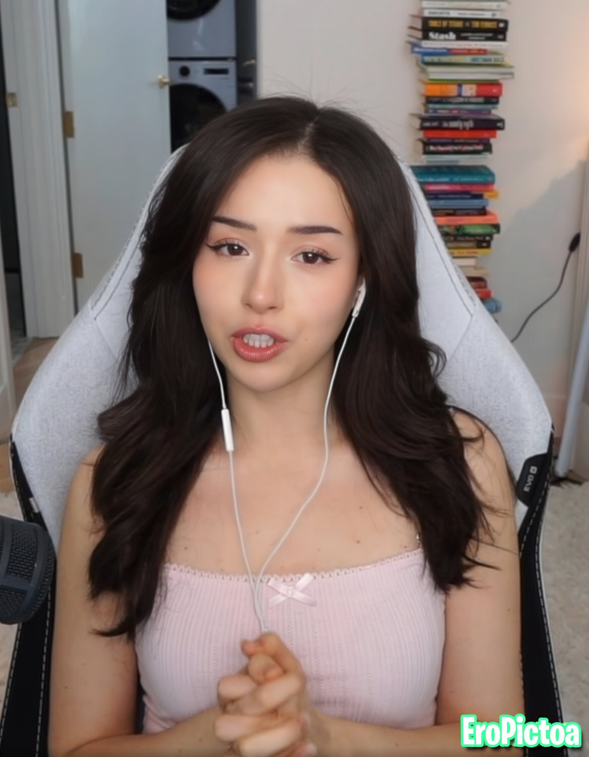 Pookie photo featuring influencer - Part 82