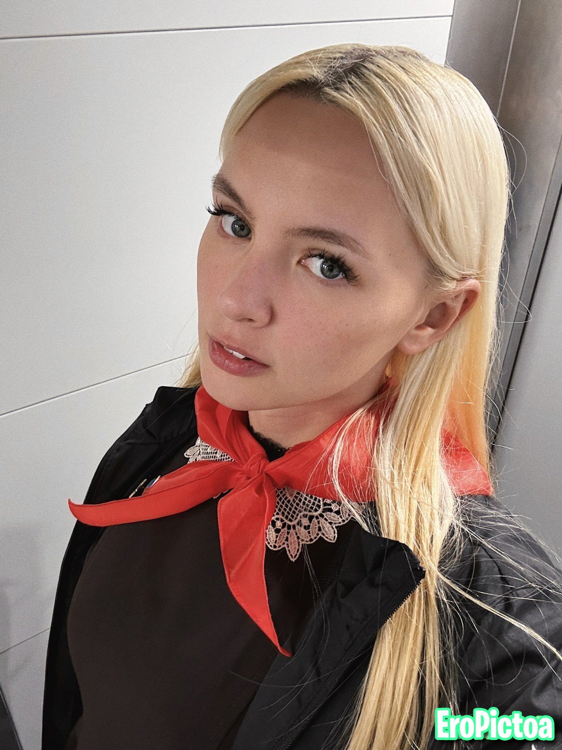 G.O.A.T. Russian Trans streamer Gilticus photo featuring Blonde - Part 7