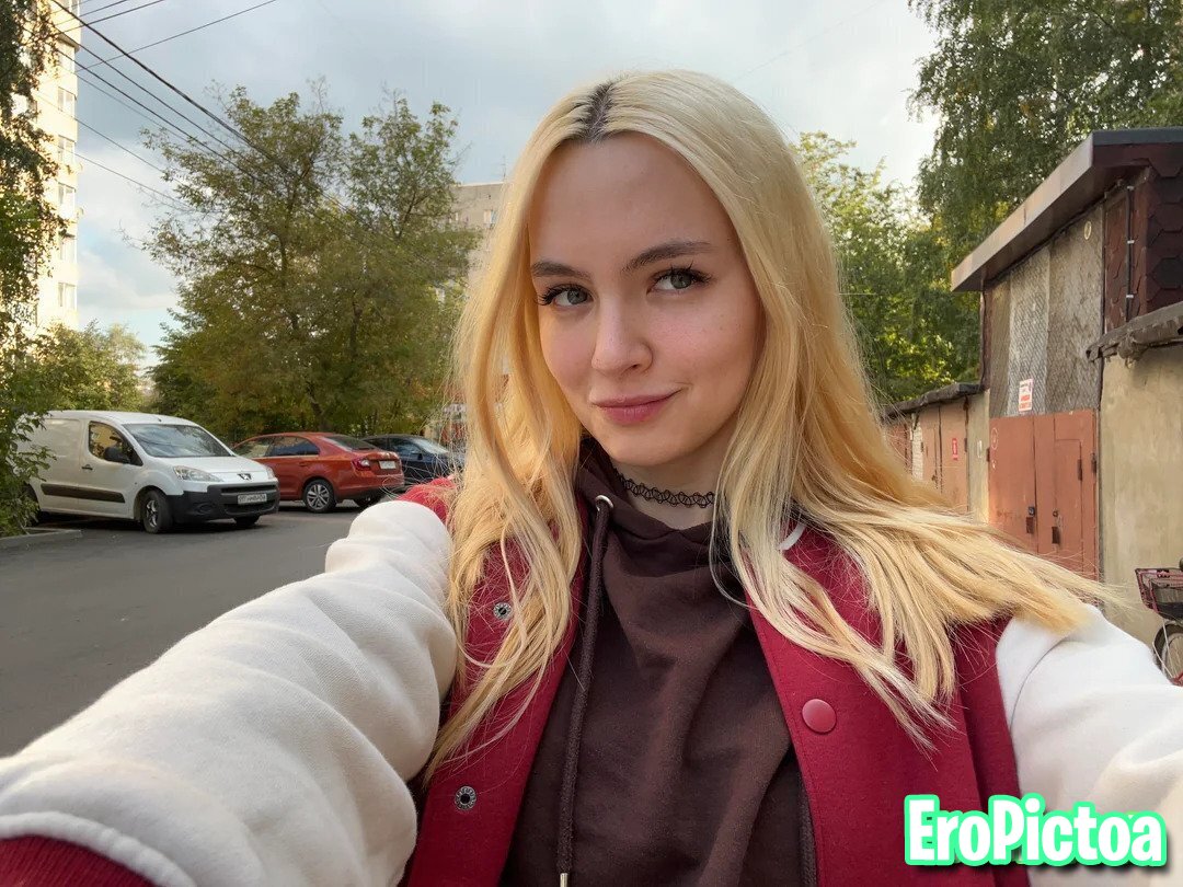 G.O.A.T. Russian Trans streamer Gilticus photo featuring Blonde - Part 71