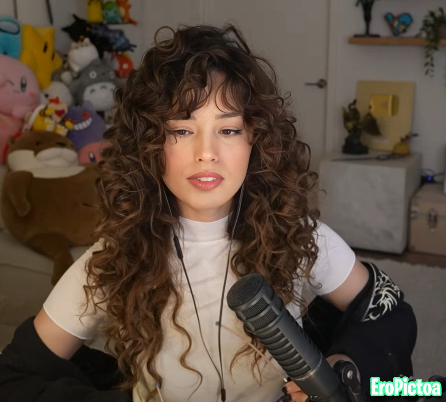 Rae [15] photo featuring long hair