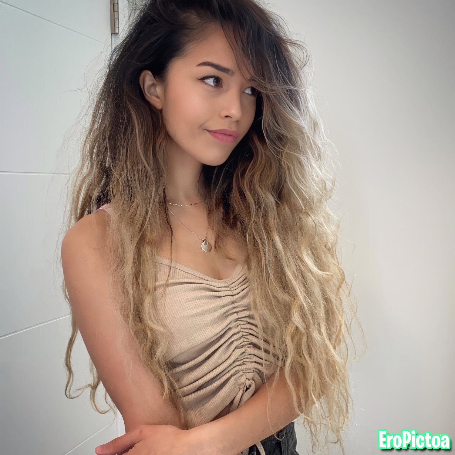 Rae [15] photo featuring curly hair