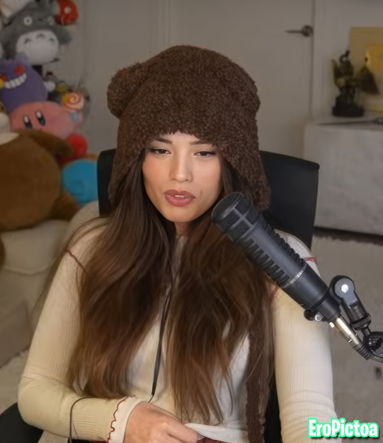 Rae [15] photo featuring filipino german