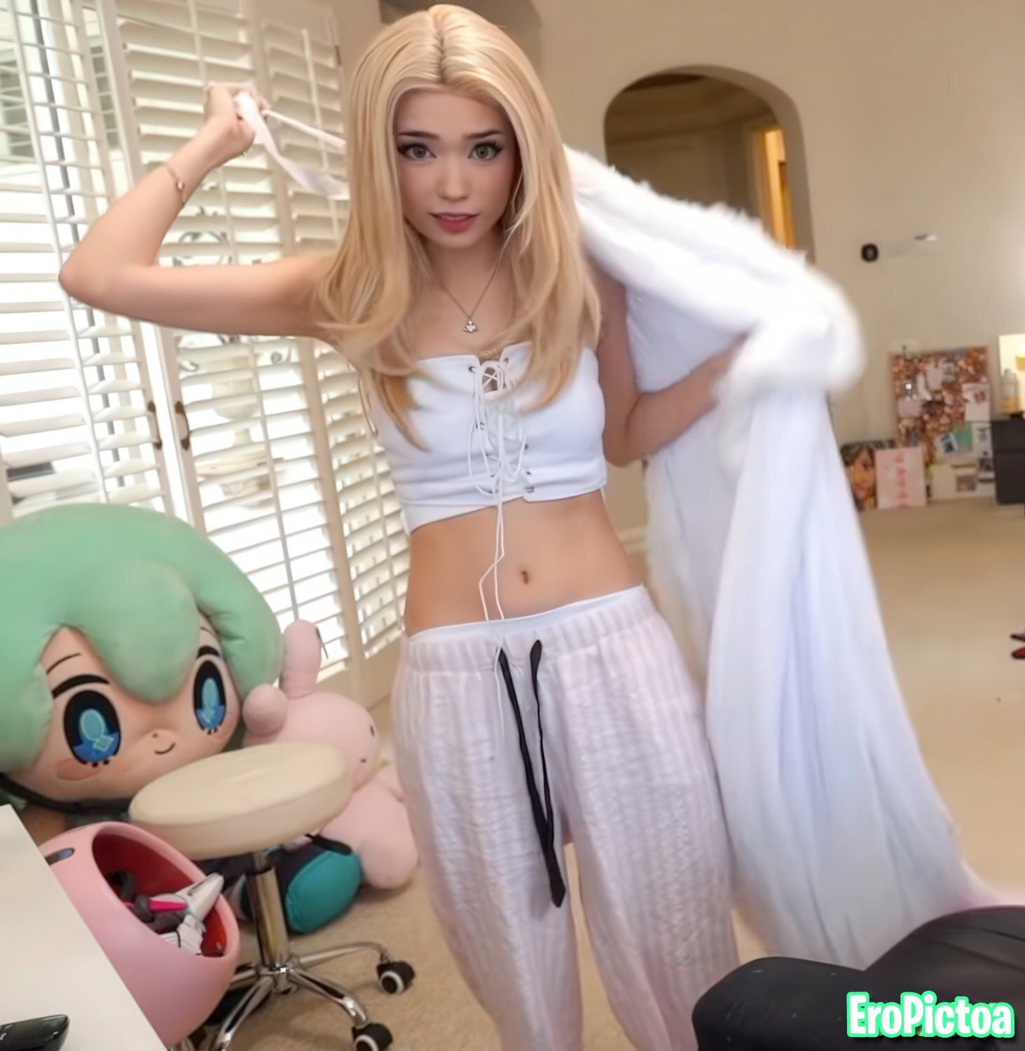 Emi [7] photo featuring amateur - Part 35